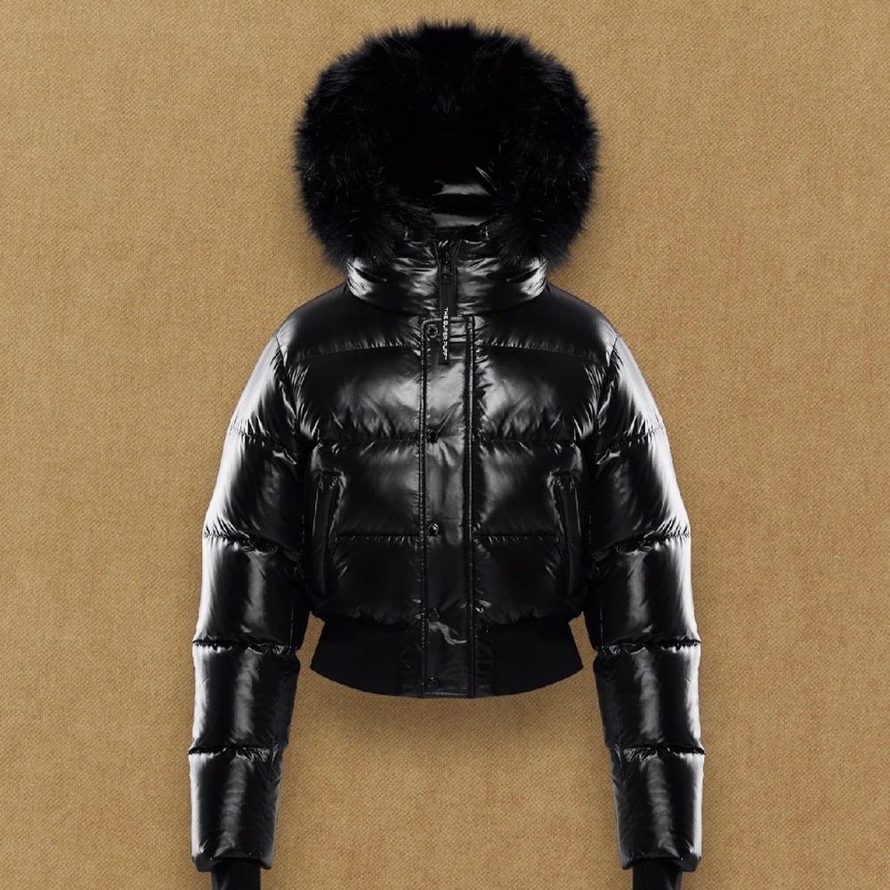 BRAND NEW Aritzia Super Chalet Puff™ (Hi-Gloss)